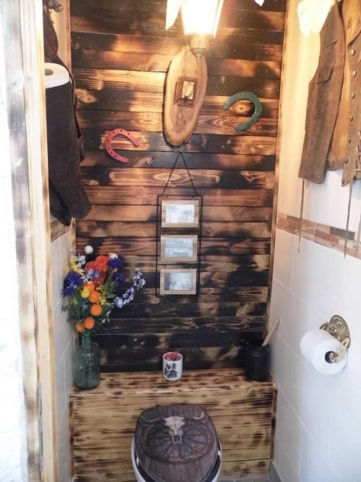 דול L'Histoire De L'Ouest , Jacuzzi Appartement מראה חיצוני תמונה