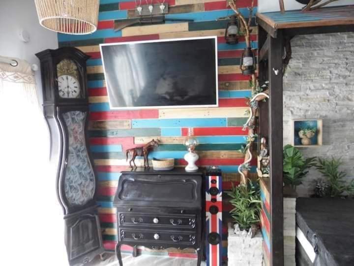 דול L'Histoire De L'Ouest , Jacuzzi Appartement מראה חיצוני תמונה