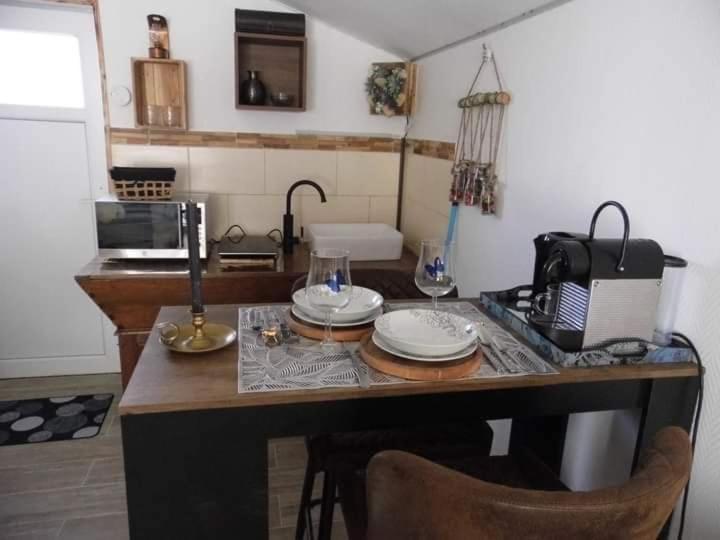 דול L'Histoire De L'Ouest , Jacuzzi Appartement מראה חיצוני תמונה